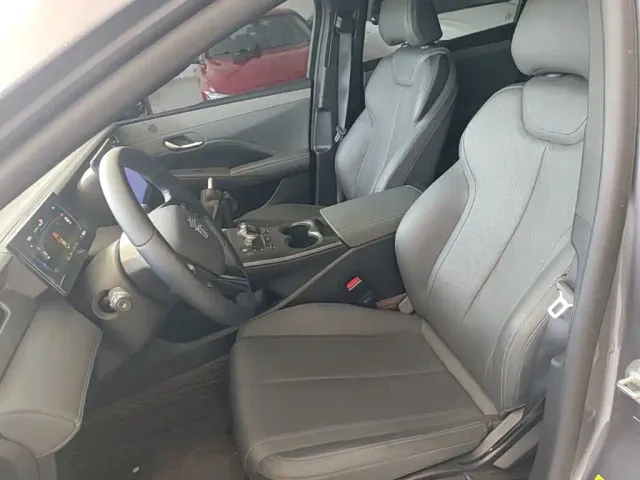 BYD Qin PLUS — Фото автомобиля 14