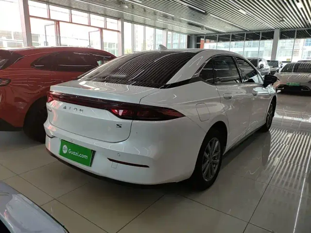 GAC Aion S — Фото автомобиля 6