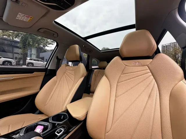 Geely Boyue L — Фото автомобиля 9