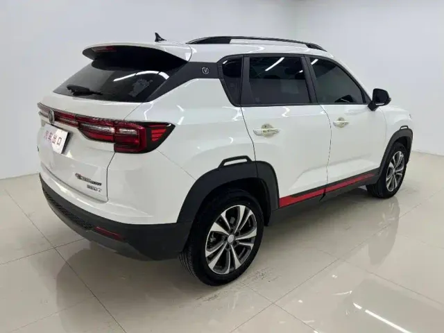 Changan Changan CS35 PLUS 2023 Enjoyment Edition 1.4T DCT Luxury — Фото автомобиля 4