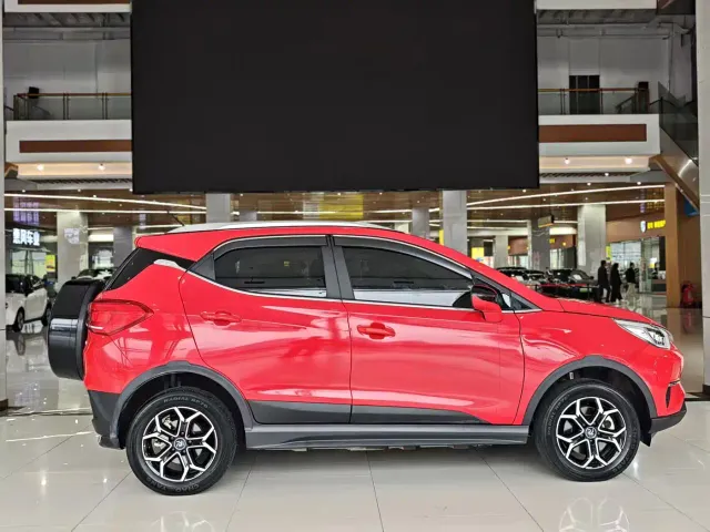 BYD Yuan Pro — Фото автомобиля 13