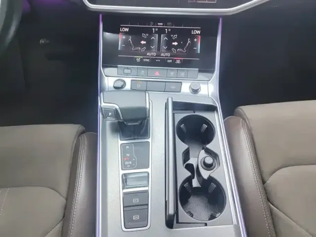 Audi A7L — Фото автомобиля 16