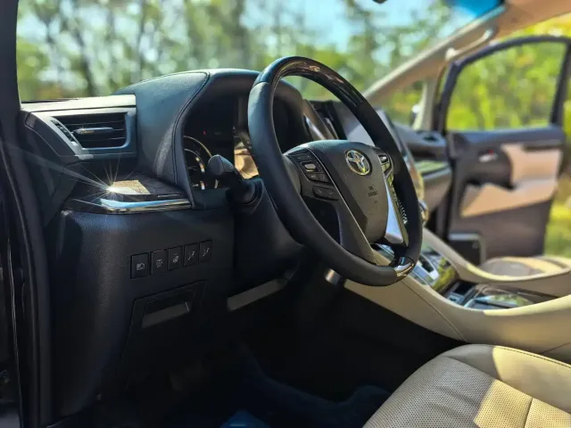 Toyota Vellfire 2021 Crown Hybrid 2.5L HV Supreme Edition — Фото автомобиля 21