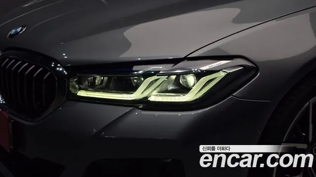 BMW 5 Series G30 — Фото автомобиля 7