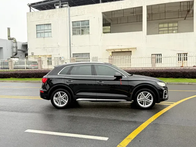 Audi Q5L — Фото автомобиля 9