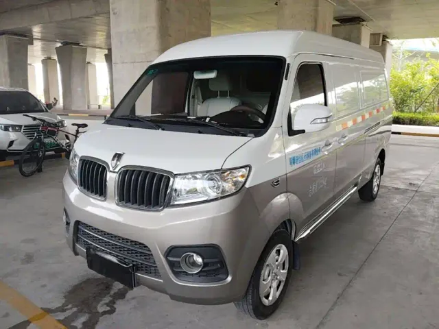 Фотография автомобиля — Jinbei New Hiace X30L