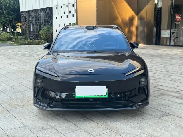 Nio ET5 Touring — Фото автомобиля 2