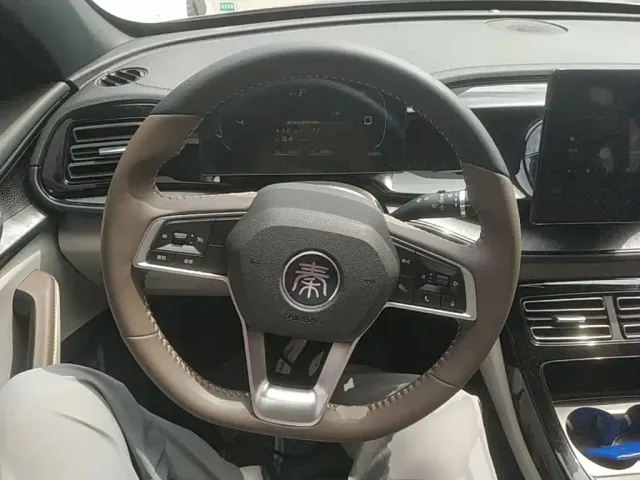 BYD Qin PLUS — Фото автомобиля 10