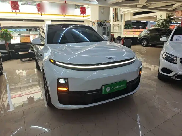 Li Auto L7 — Фото автомобиля 3