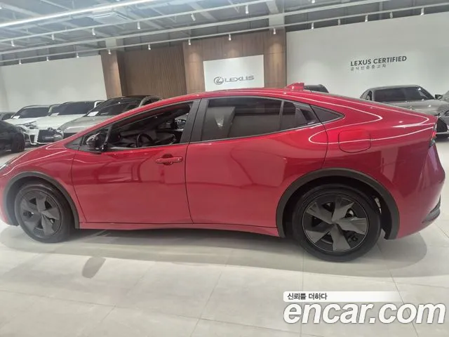 Toyota Prius — Фото автомобиля 13