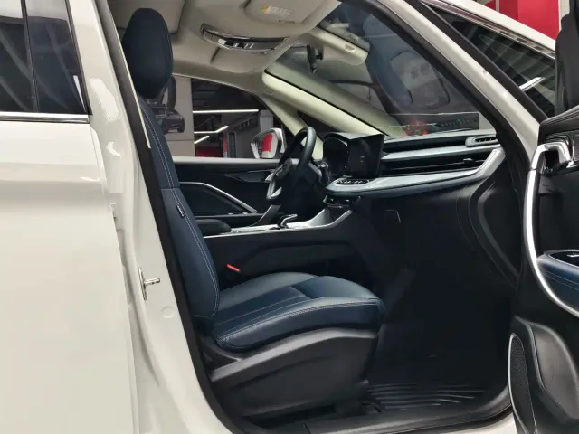 Geely Jiaji — Фото автомобиля 12