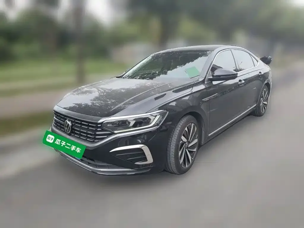 Фотография автомобиля — Volkswagen Passat