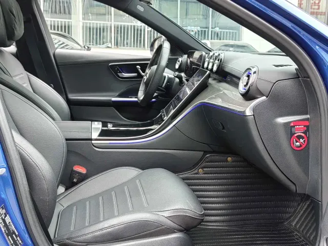 Mercedes-Benz C-Class — Фото автомобиля 6