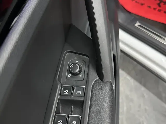 Volkswagen Tayron 2022 280TSI 2WD Luxury Smart Connect Edition — Фото автомобиля 12