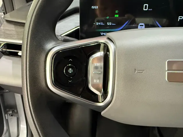 Geely Galaxy L6 — Фото автомобиля 16