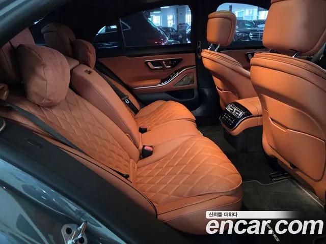 Mercedes-Benz S-Class — Фото автомобиля 10