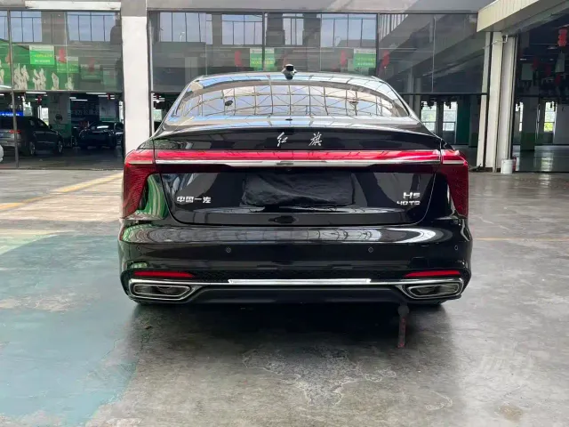 Hongqi H5 — Фото автомобиля 12