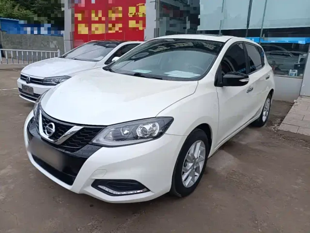 Фотография автомобиля — Nissan Tiida