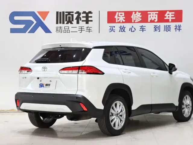 Toyota Corolla Cross — Фото автомобиля 5