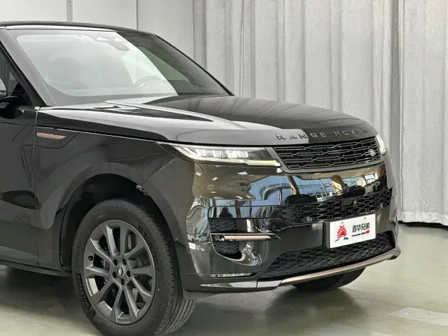 Land Rover Range Rover Sport — Фото автомобиля 5