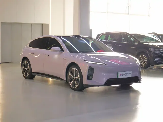 Nio ET5 Touring — Фото автомобиля 3