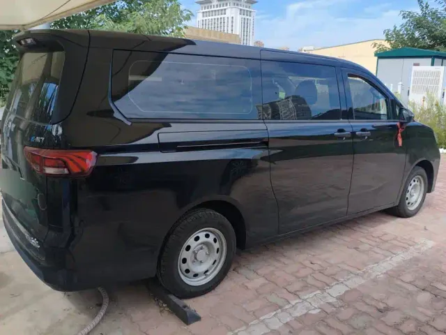 BAW Ruisheng Ace M7 EV — Фото автомобиля 3