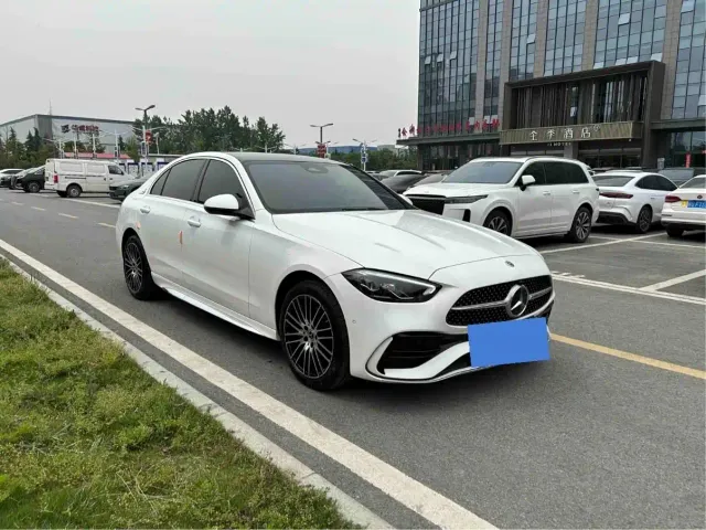 Mercedes-Benz C-Class — Фото автомобиля 3