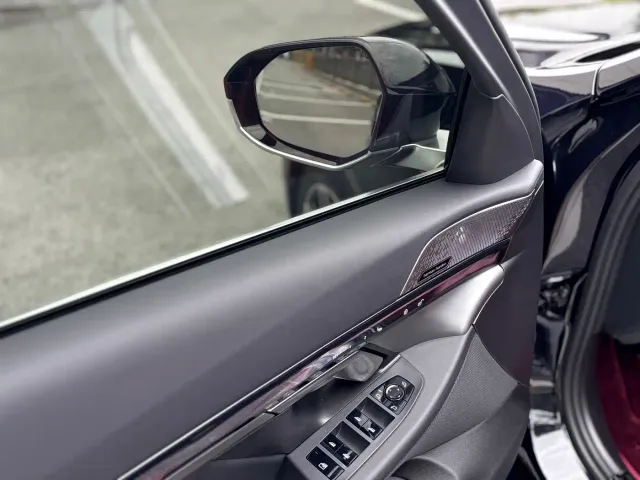 BMW 5 Series — Фото автомобиля 13
