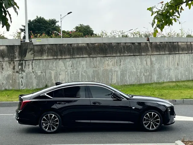 Cadillac CT5 — Фото автомобиля 8