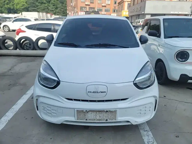 Roewe Clever — Фото автомобиля 2