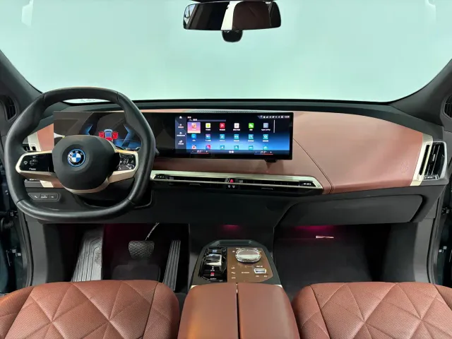 BMW iX M60 — Фото автомобиля 8