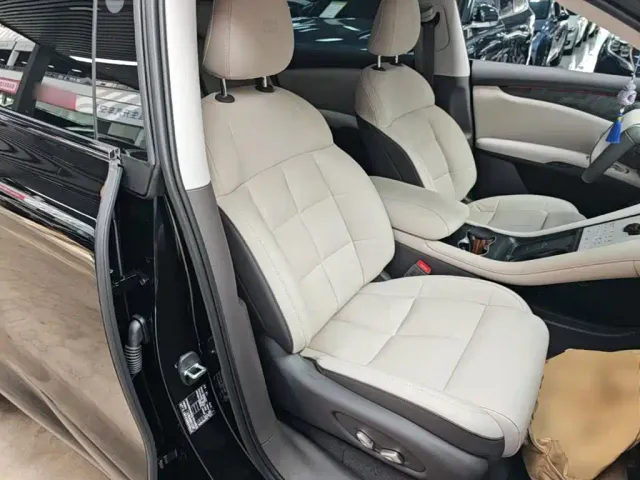 IM Motors LS6 — Фото автомобиля 24