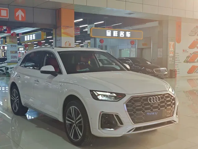 Audi Q5L — Фото автомобиля 3