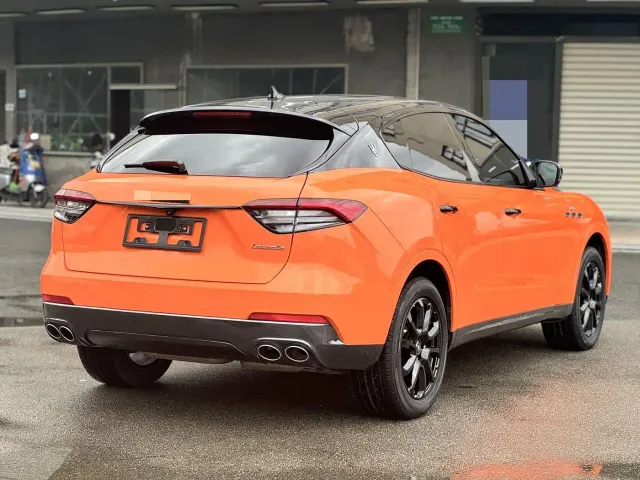 Maserati Levante — Фото автомобиля 5