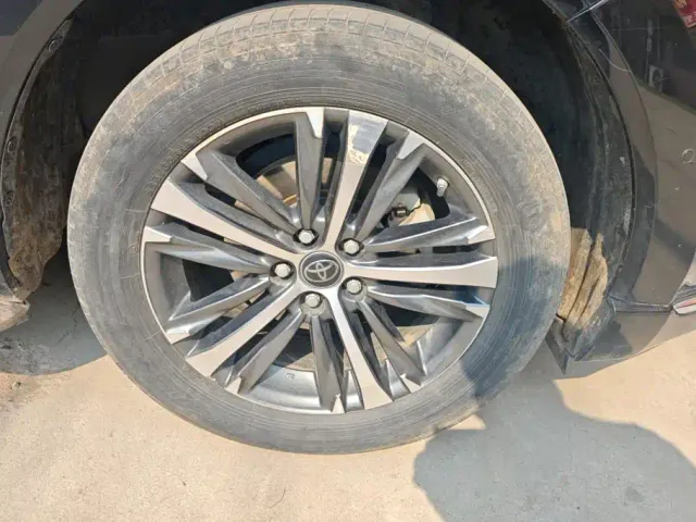 Toyota Venza — Фото автомобиля 6
