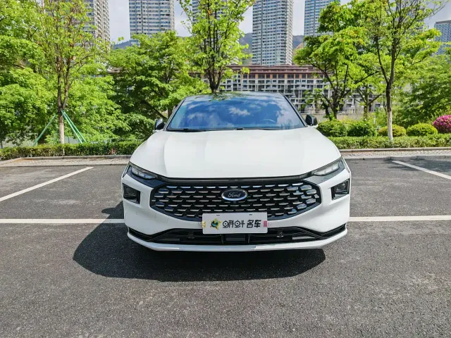 Ford Mondeo — Фото автомобиля 2