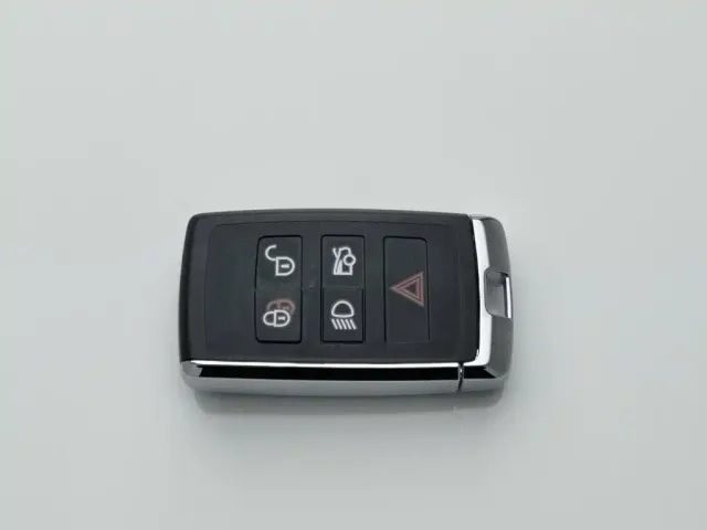 Jaguar XEL — Фото автомобиля 19