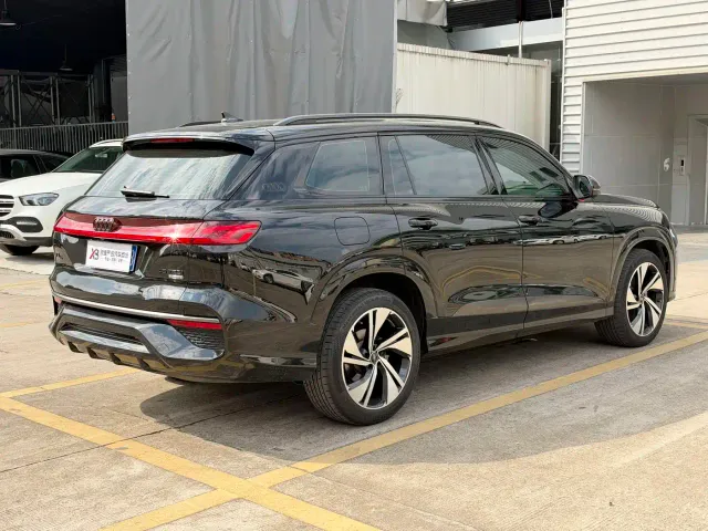 Audi Q6 — Фото автомобиля 7