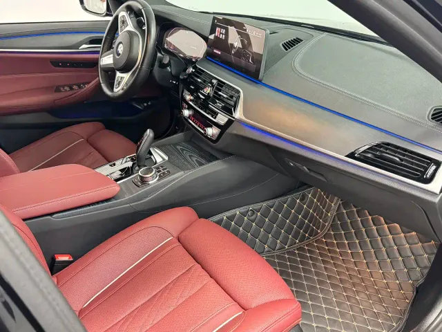 BMW 5 Series — Фото автомобиля 15