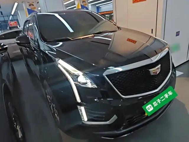Cadillac XT5 — Фото автомобиля 3