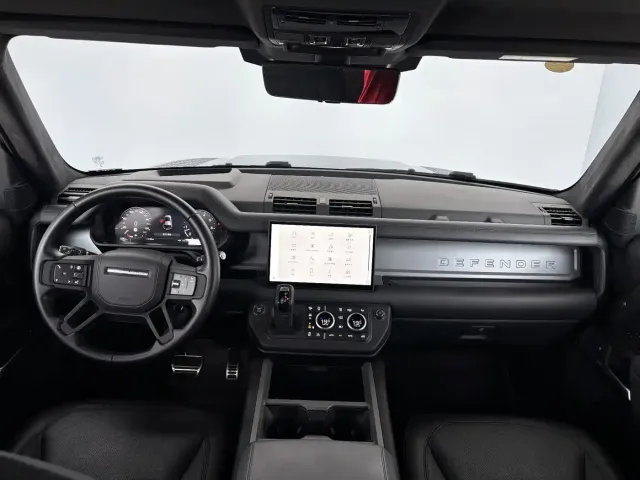 Land Rover Defender — Фото автомобиля 13