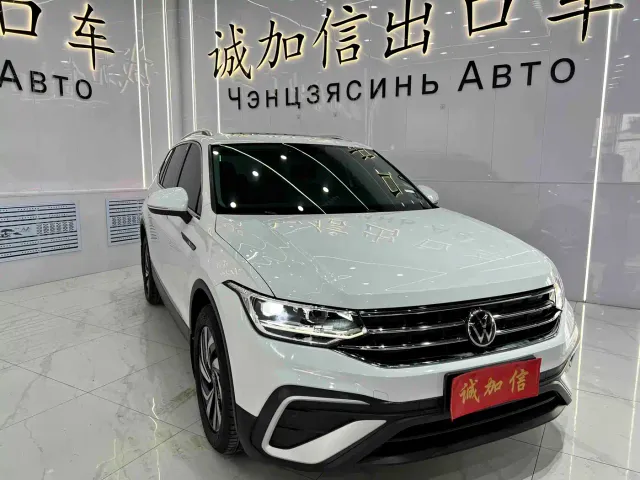 Volkswagen Tiguan L — Фото автомобиля 3