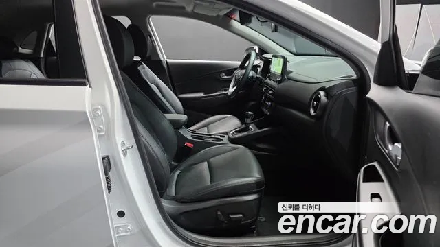Hyundai Kona Новый Kona Бензин 2.0 2WD — Фото автомобиля 26