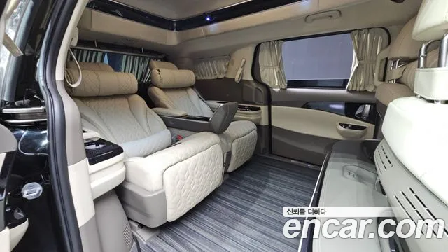 Kia Carnival Generation 4 — Фото автомобиля 17
