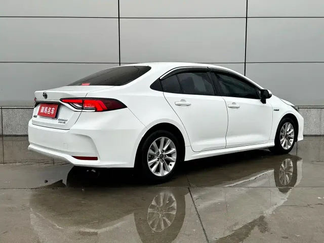 Toyota Corolla — Фото автомобиля 4