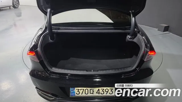 Hyundai Grandeur Новый Grandeur IG — Фото автомобиля 16
