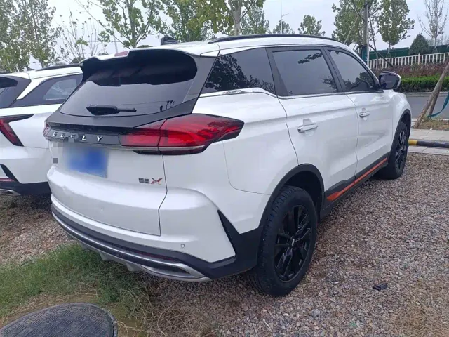 Geely Boyue — Фото автомобиля 22