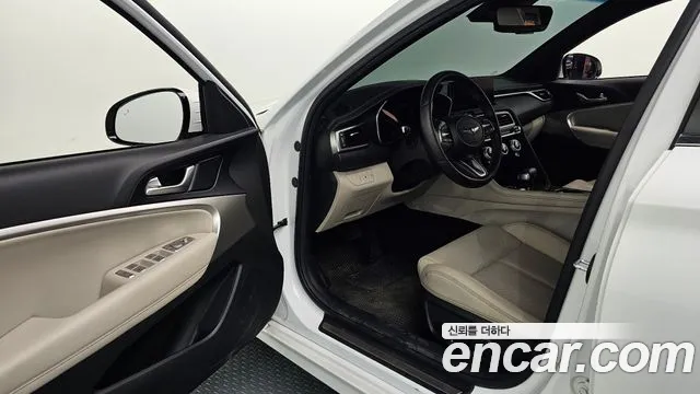 Genesis G70 New — Фото автомобиля 10