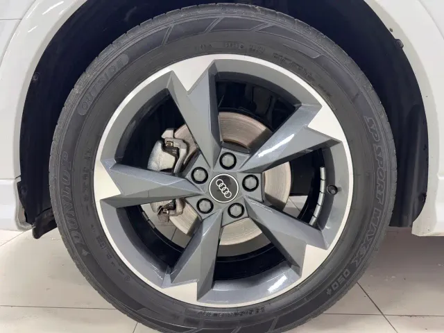 Audi Q3 — Фото автомобиля 25