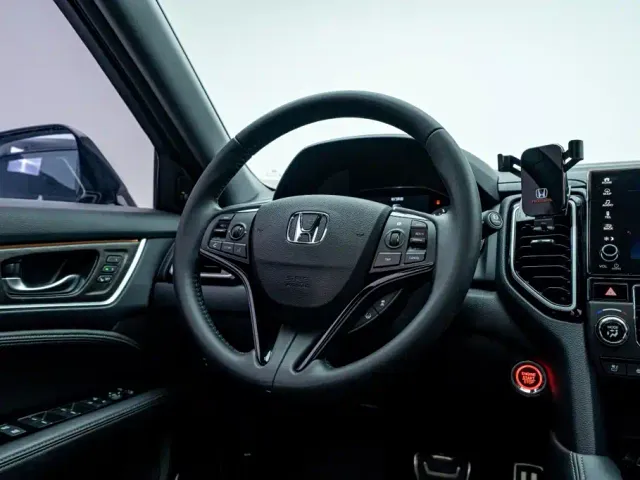 Honda UR-V — Фото автомобиля 16